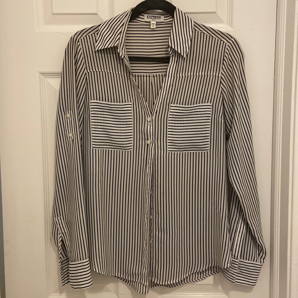 Stripped express button down